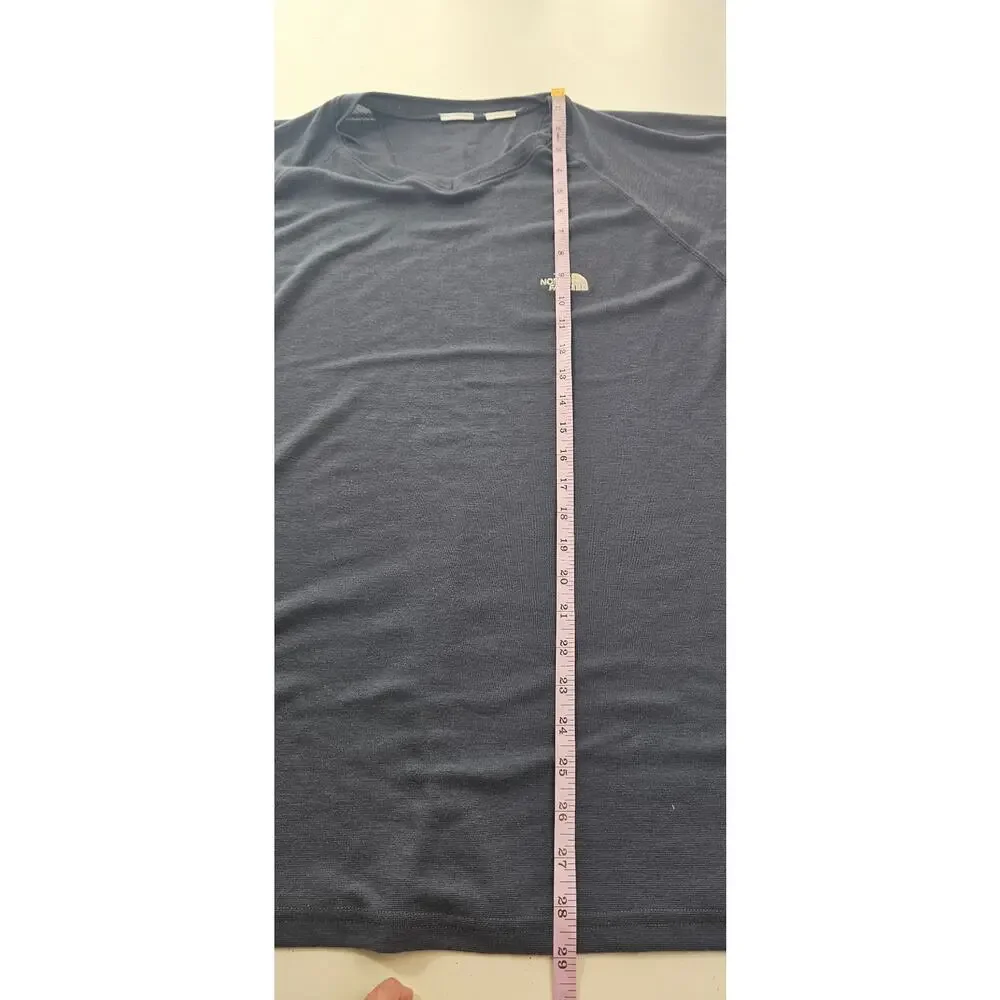 The North Face XL (?) Navy v neck knit pullover minimalist casual preppy
